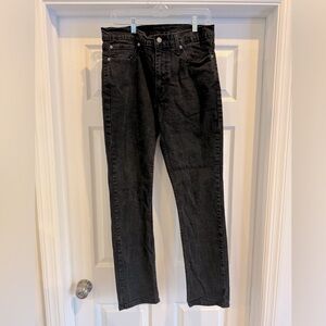Vintage men’s black Levi jeans
